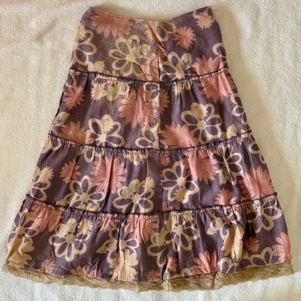 Chic Floral Skirt in Purple and Pink